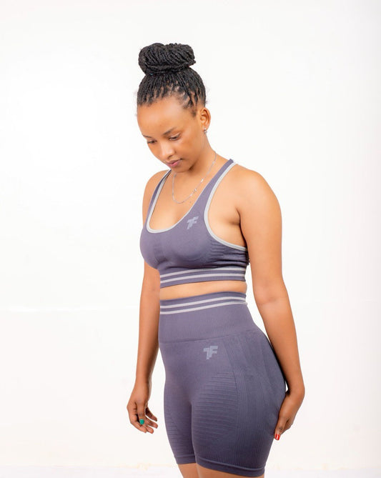 THIRIOFIT MMM Striped Scrunch Crop: Elevate your workout style with this trendy seamless crop top, featuring a flattering scrunch detail and chic stripes. 